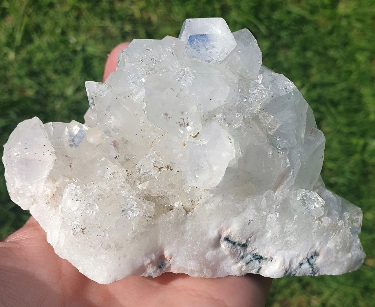 Freestanding Apophyllite Cluster