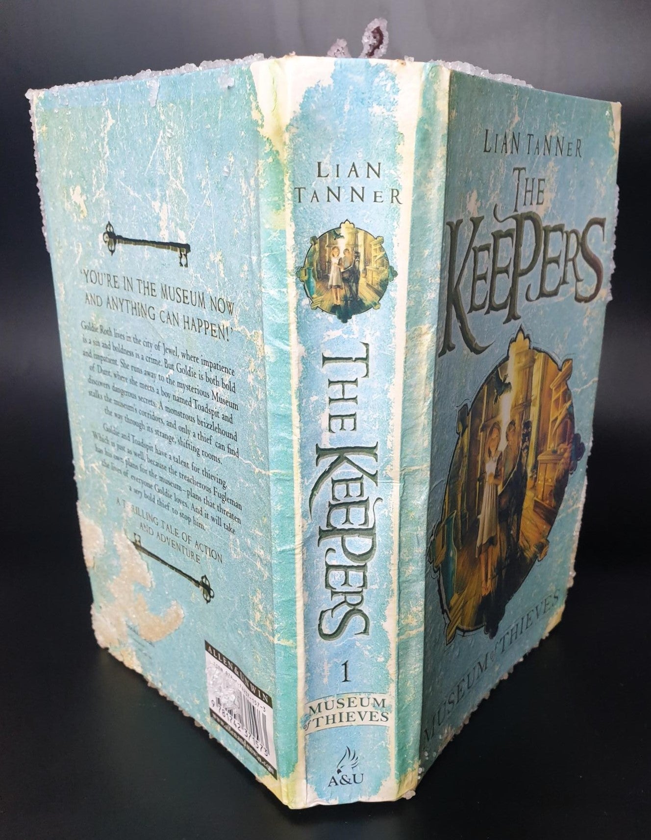 'The Keepers - Museum of Thieves' By Lian Tanner