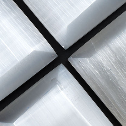 Selenite Charging Plate - Bevelled Square